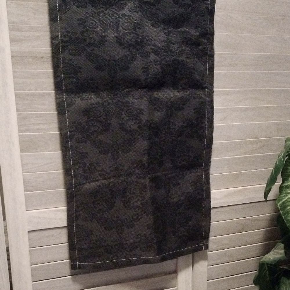 ⚜️ Gothic Inspired Extra Long Table Runner